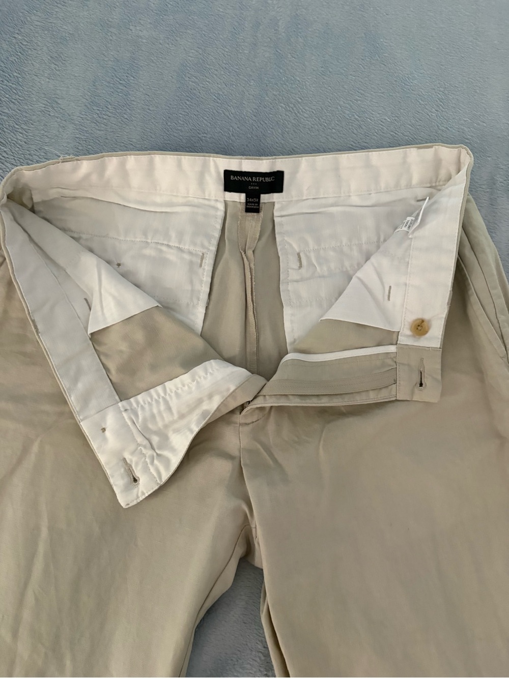 Banana Republic Factory Men's Chino Pants in Light Khaki